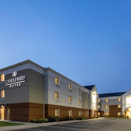 Candlewood Suites Windsor Locks, An Ihg Hotel Exterior photo